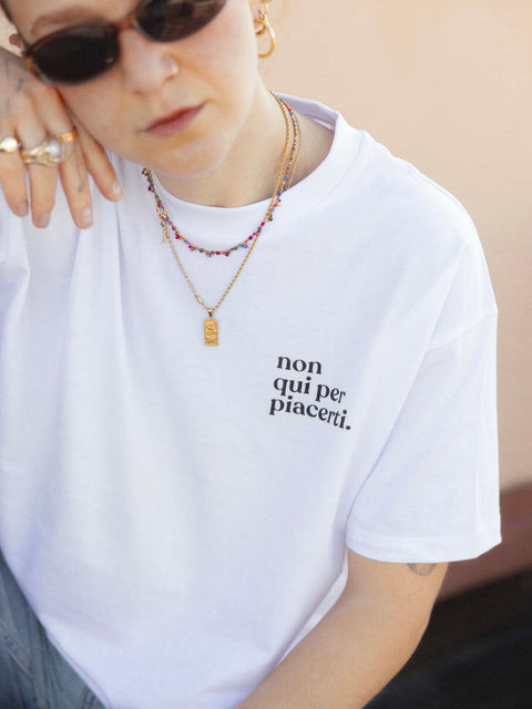La t-shirtina Non qui per piacerti